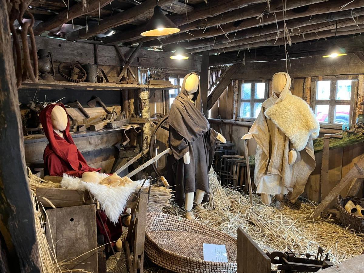 Sfeervol Familielandhuis In De Groene Kempen Baarle-Hertog Dış mekan fotoğraf