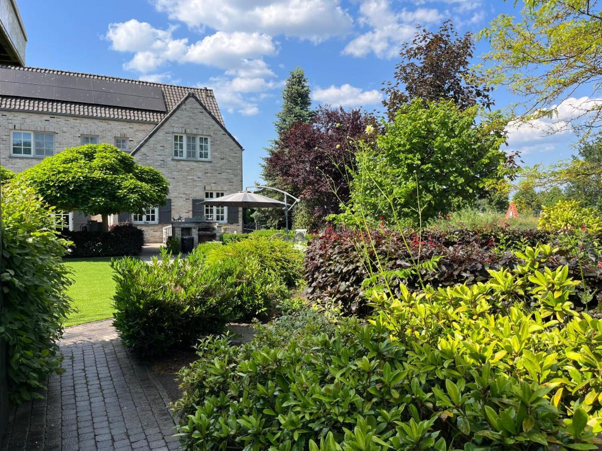 Sfeervol Familielandhuis In De Groene Kempen Baarle-Hertog Dış mekan fotoğraf